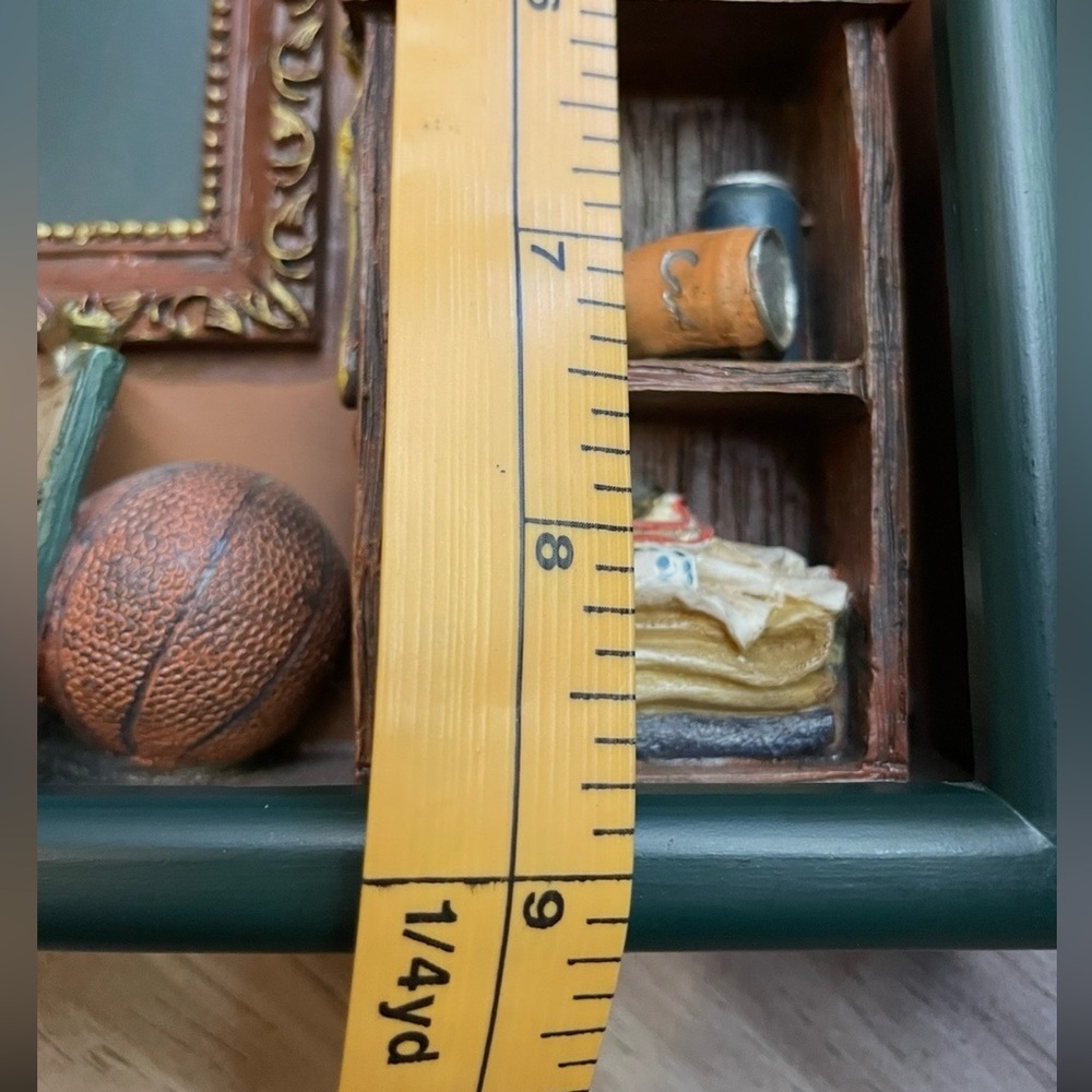 Vintage Sport Themed Shadowbox Frame - Picture 4 of 8